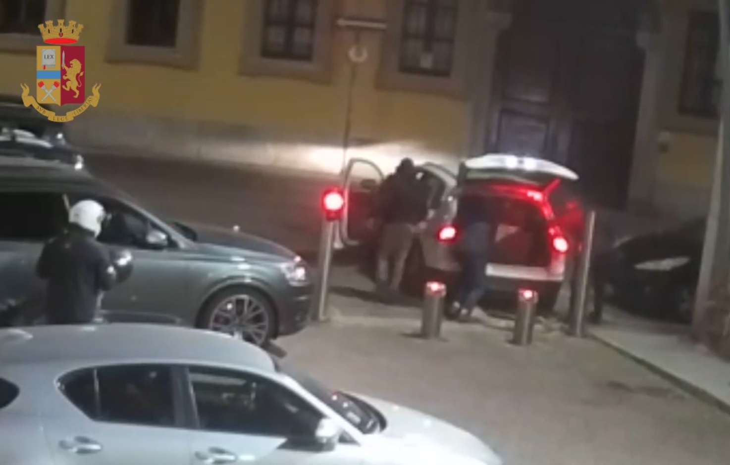 Milano- Furti a raffica in centro, colpi da mezzo milione di euro nelle case: 3 arresti della Polizia