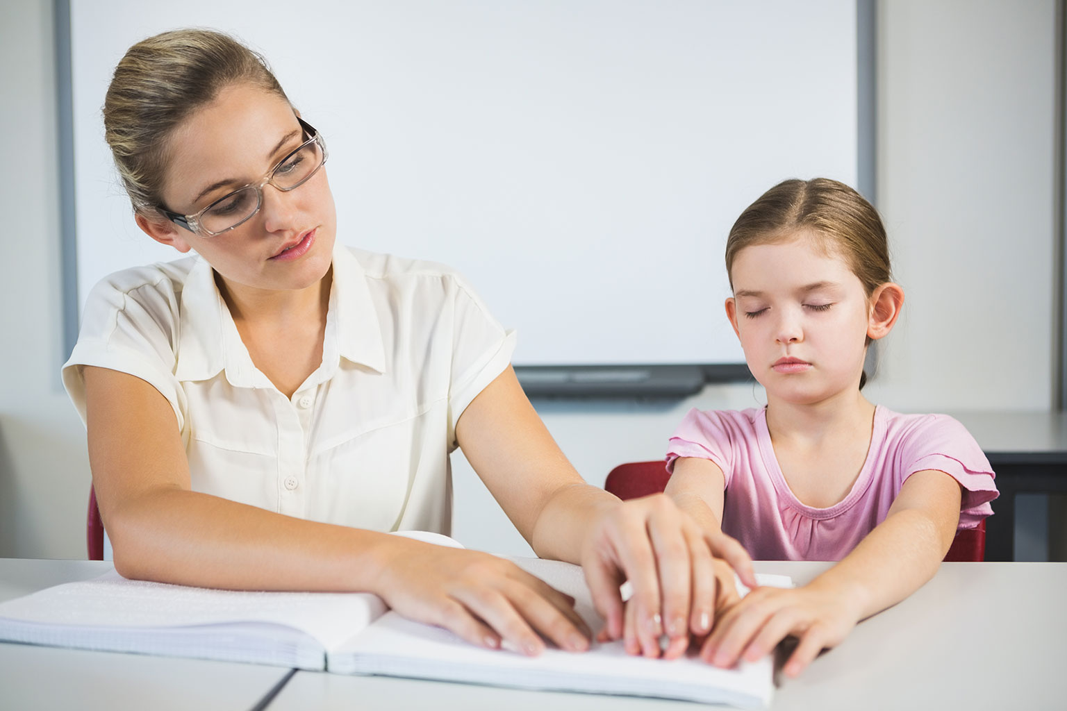 Milano – Disabilità sensoriale: oltre 11 milioni di euro per il supporto dell’inclusione scolastica. Il piano