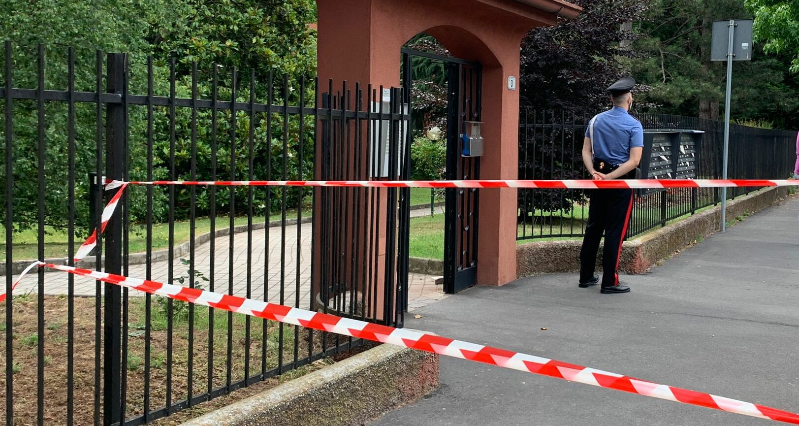 Milano – Uccide moglie e tenza di ammazzare il figlio: manager condannato a 27 anni