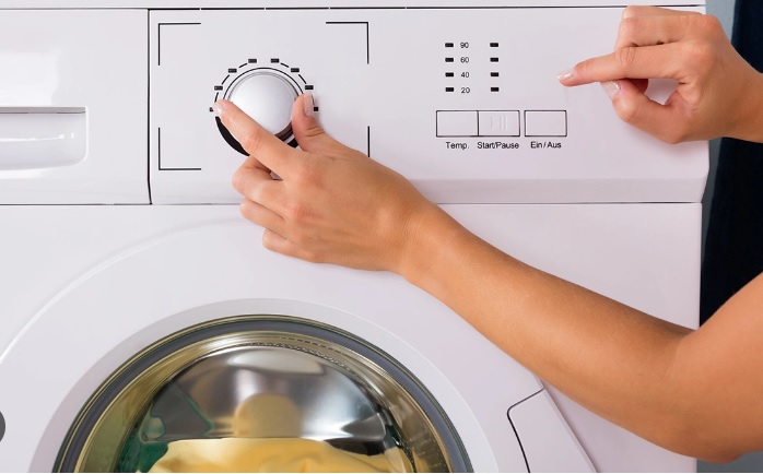 Caro bollette – Ecco i consigli più utili per risparmiare sui consumi degli elettrodomestici (il 60% dei consumi domestici)