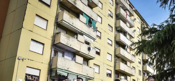 Milano – Maxi sgombero via Bolla: liberato il ‘campo rom verticale’. Su 156 alloggi, 90 occupati abusivamente