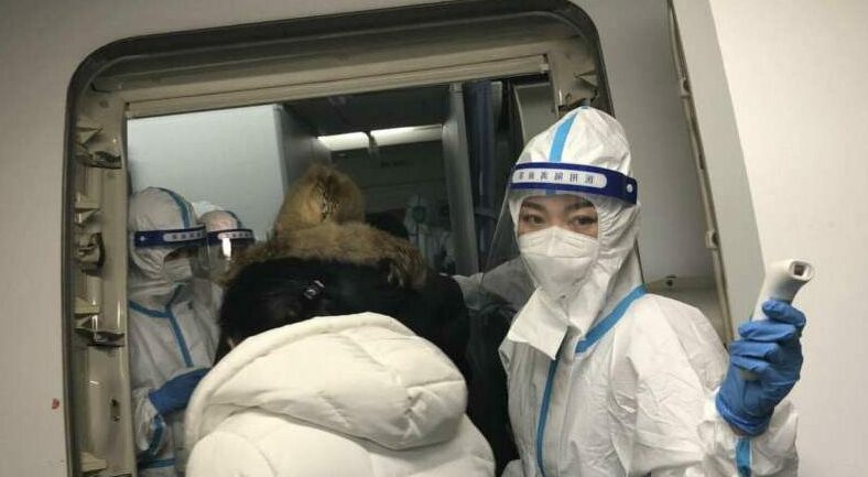 Milano – Arrivi dalla Cina, anche oggi dati allarmanti: “Il 50% dei passeggeri ancora positivo al Covid”