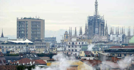 Milano è nella top 10 al mondo delle metropoli più inquinate – I dati allarmanti