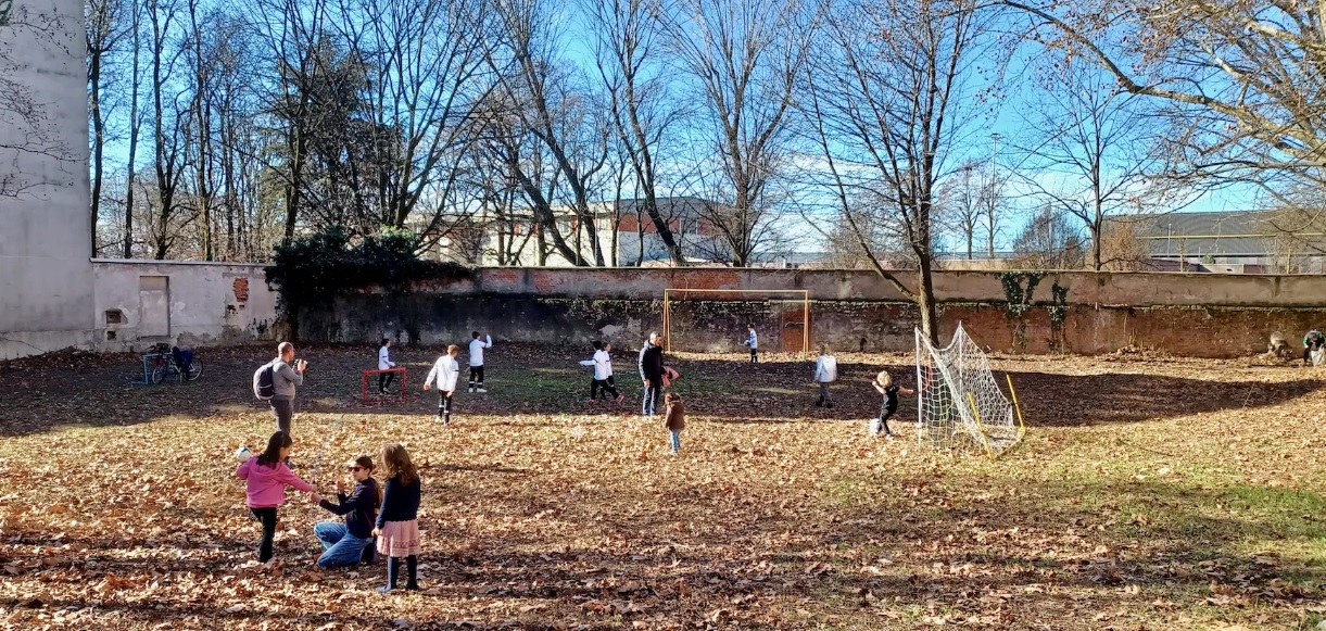 Milano – Nasce il ‘Giardino delle Meraviglie’ in via Bechi: arredi e giochi per i bimbi. Il progetto