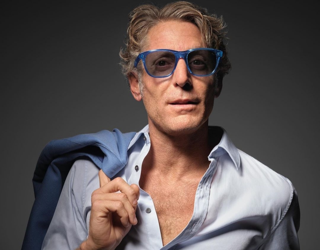 Lapo Elkann: 40 milioni in fumo con gli occhiali di Italia Independent. Società travolta dai debiti