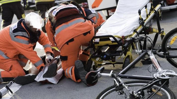 Milano – Bimbo travolto e ucciso in bici: il giudice nega il patteggiamento al colpevole: “Troppo pochi 5 anni”