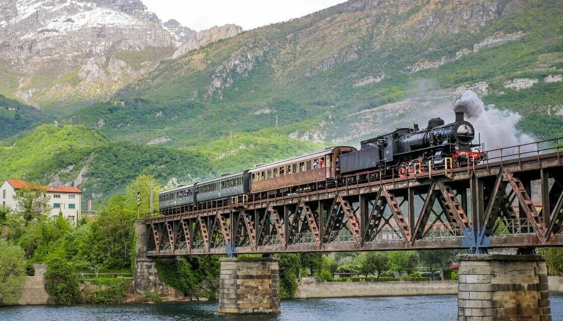 Da Milano ripartono i viaggi con i ‘Treni storici’  – Patrimonio di bellezza, anche con pezzi degli anni ’30