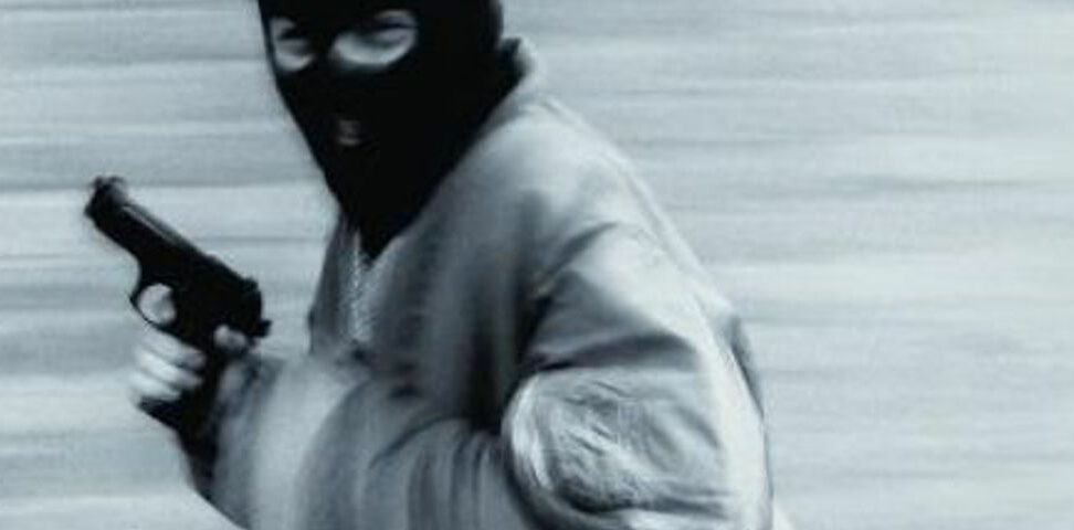 Violenza a Milano – Inaudita rapina contro minorenni: deruba giovani con pistola. Arrestato