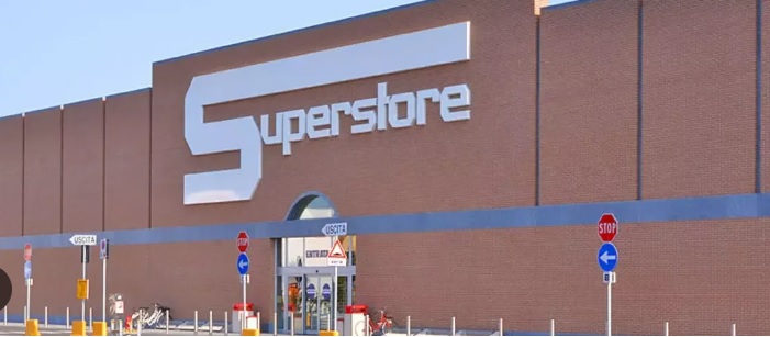 Milano – Dramma sul lavoro: operaio muore schiacciato fra due camion all’Esselunga