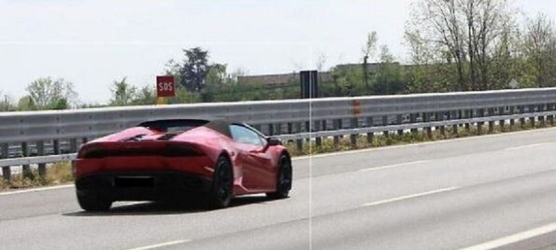 Milano – Sfreccia a 250 km/h in Lamborghini in autostrada: bloccato dalla Stradale