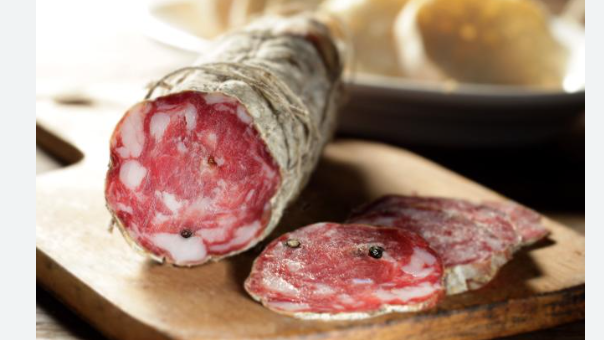 Milano – Listeria e salmonella: tre marche di salame ritirate dal mercato. Ecco quali sono