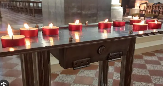 Milano – Nascondevano cocaina nei ceri votivi: droga destinata al mercato milanese. Tre arresti