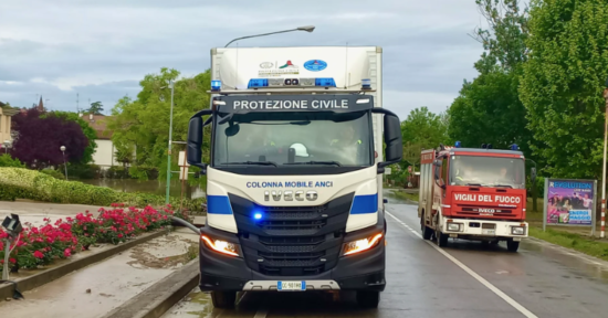 Milano aiuta l’Emilia Romagna. La Protezione civile milanese invia 500 brande