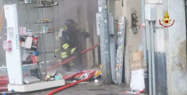 Milano – Esplosione in un negozio: ci sono feriti