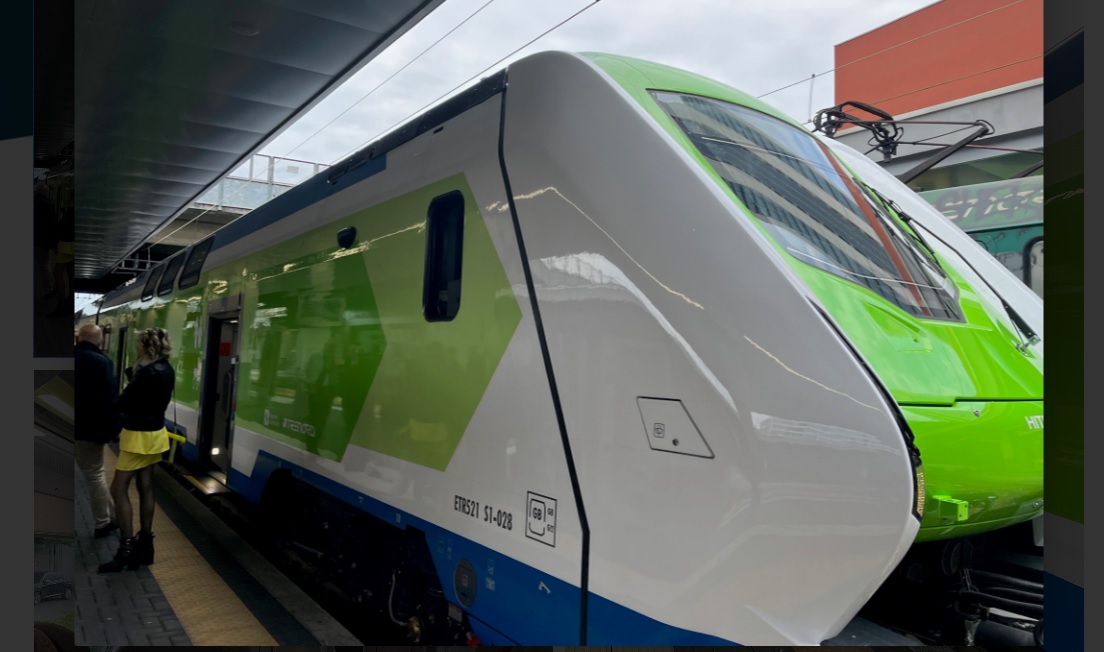 Milano: arriva un nuovo treno Caravaggio per la tratta Milano-Bergamo: “In 3 anni addio ai vecchi treni”