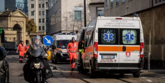 Milano – Ragazzo accoltellato in piazza Gae Aulenti: due arresti, uno è minorenne