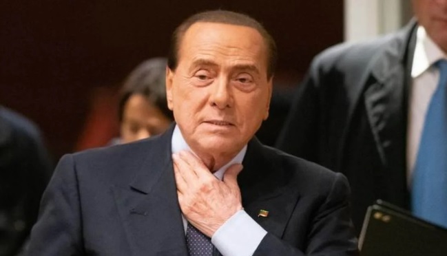 Berlusconi: Funerali di Stato in piazza Duomo. Arriveranno migliaia di persone – Ecco quando