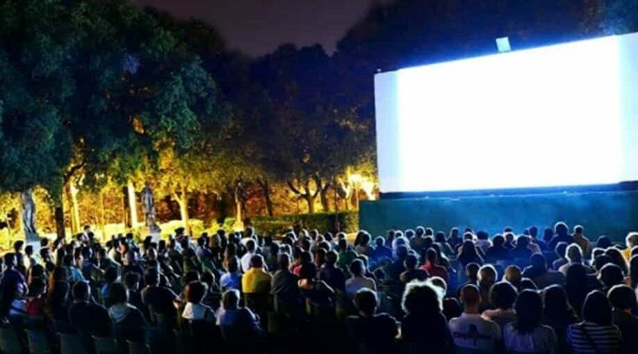 “Milano è viva” – Al via le rassegne di cinema all’aperto, in tanti quartieri della città INFO