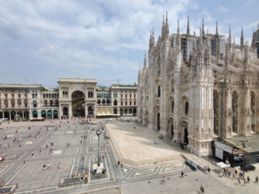 A Milano va all’asta palazzo monumentale in Duomo “Sarà un grande hotel di lusso”. Il progetto