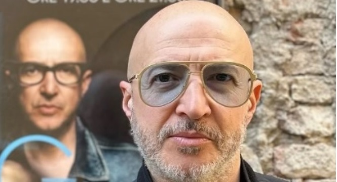 Milano – Saturnino derubato in Metro, sbeffeggia il rapinatore: “Buon autoerotismo”