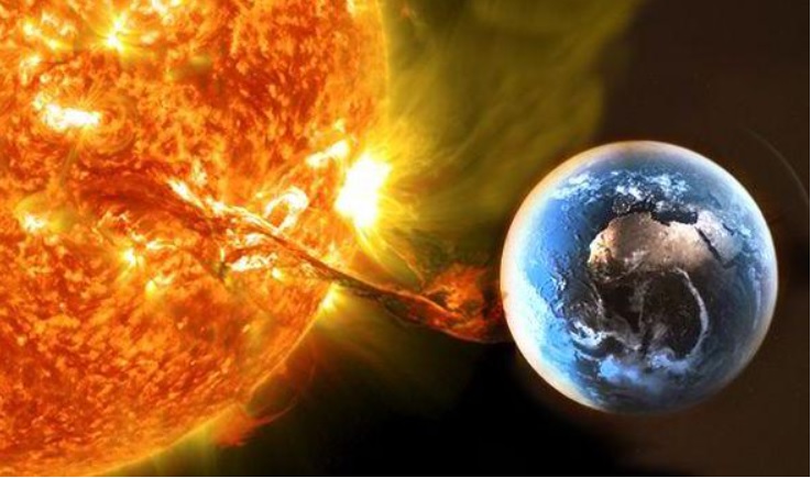 Gigantesca eruzione solare registrata su Terra e Luna: ecco cosa è successo