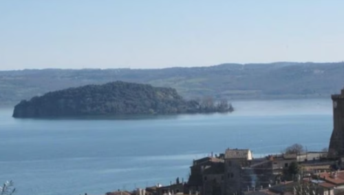 Dramma sul Lago di Como – A 11 anni si tuffa e non riemerge. Bambina dispersa