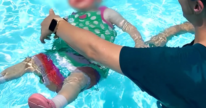 Milano – ‘Miracoloso’ salvataggio in piscina. Bimbo di 4 anni rischia di affogare, salvato da un’infermiera