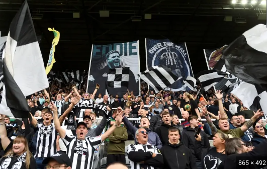 Caos a Milano – Tifoso Newcastle accoltellato alla schiena, Ultras assediano i Navigli