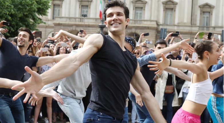 Milano si trasforma in un palco a cielo aperto – Torna la magia di Roberto Bolle con ‘On Dance’ la grande festa della danza (aperta a tutti)