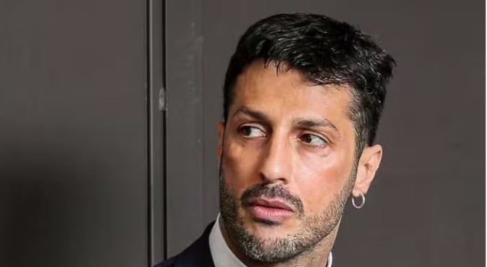 Milano – Ancora guai per Fabrizio Corona: fermato senza patente a bordo di una Range Rover