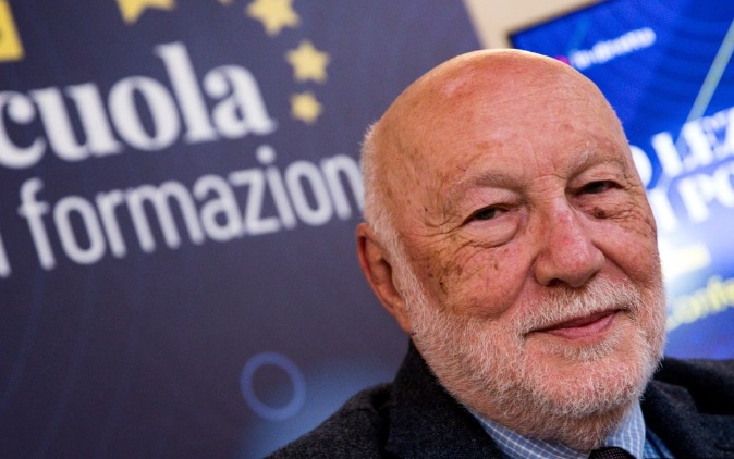 Addio a Domenico De Masi, intellettuale ‘rivoluzionario’. Il ricordo di Caligiuri, direttore del Master in Intelligence