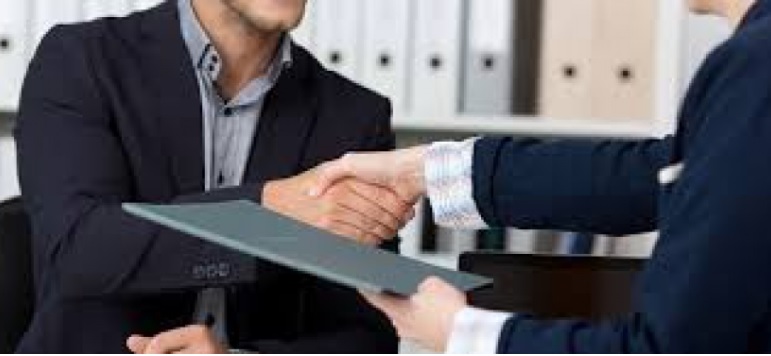 Nei Comuni continuano le assunzioni, ma si registra un boom di dimissioni: + 90%. I dati