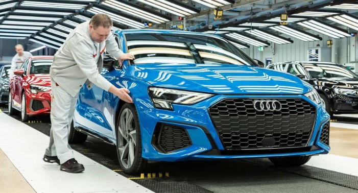 Audi produrrà solo auto elettriche nello storico stabilimento di Ingolstadt. L’annuncio