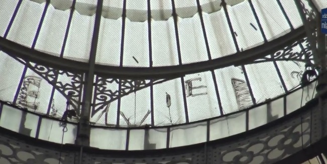 Milano: nuovo attacco vandalico in Galleria Vittorio Emanuele. Imbrattato il celebre Ottagono