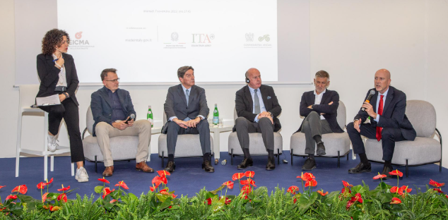 A Milano i vertici dell’industria delle due ruote si confrontano sulle nuove sfide produttive. L’incontro a EICMA