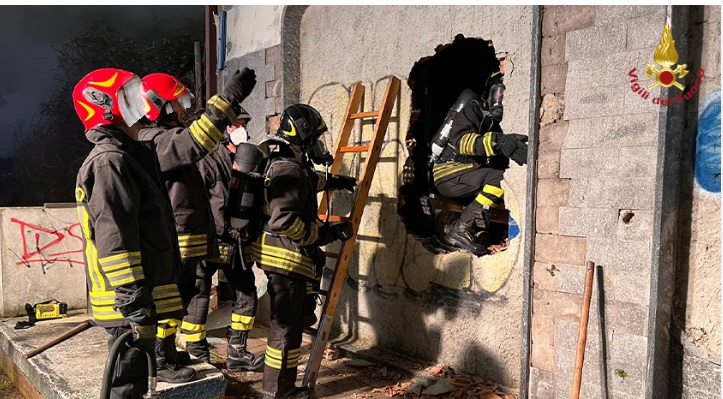 Lombardia – Incredibile e macabra scoperta: trovato cadavere di un uomo in centro città, era morto da 10 anni