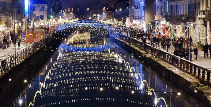 A Milano torna il “Concerto galleggiante”, con kayak e canoe. L’evento speciale di Natale