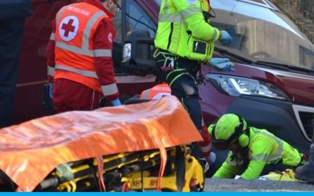 Dramma nel centro di Milano – Operaio giovanissimo (18 anni) precipita per 10 metri: è grave