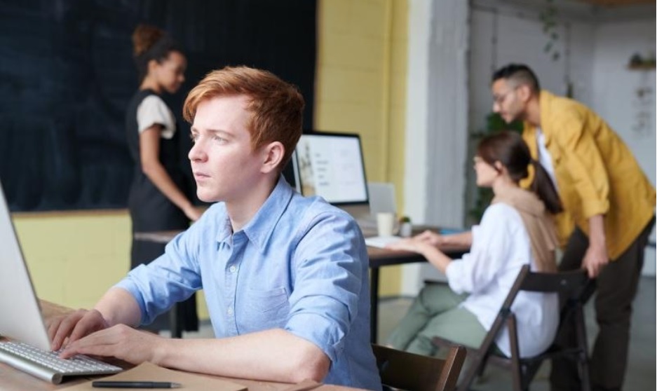 A Milano rivoluzione negli Istituti Tecnici: diploma in 4 anni e non più in 5 “Per entrare più facilmente nel mondo del lavoro”. Cosa cambia