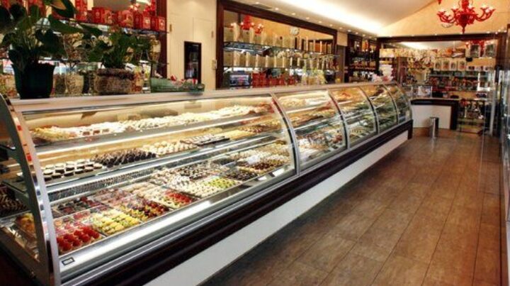 Milano – Chiude la storica pasticceria Migliavacca all’Ortica: era aperta da 65 anni