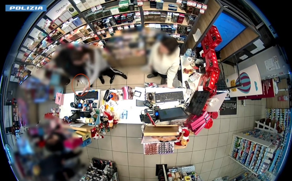 Milano- Maghrebino rapinatore seriale di supermercati colpisce ancora: era uscito dal carcere solo un mese fa