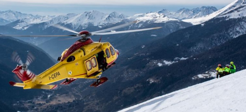 Dramma in Lombardia la vigilia di Natale – Travolto da una valanga: sciatore muore a 41 anni