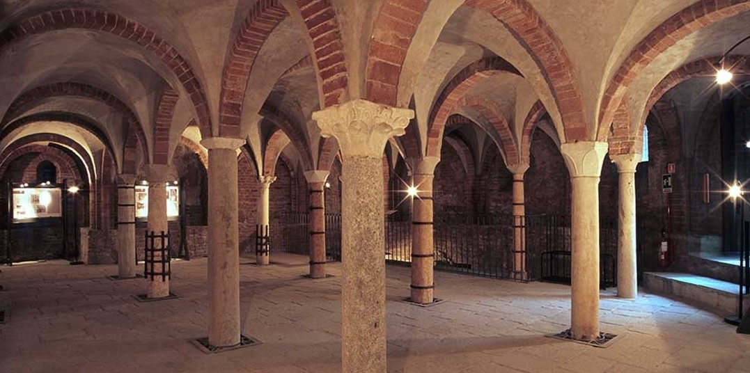 Milano nascosta: alla scoperta dei segreti della città – Un viaggio “spettacolare” nella cripta dell’antica basilica San Giovanni in Conca INFO