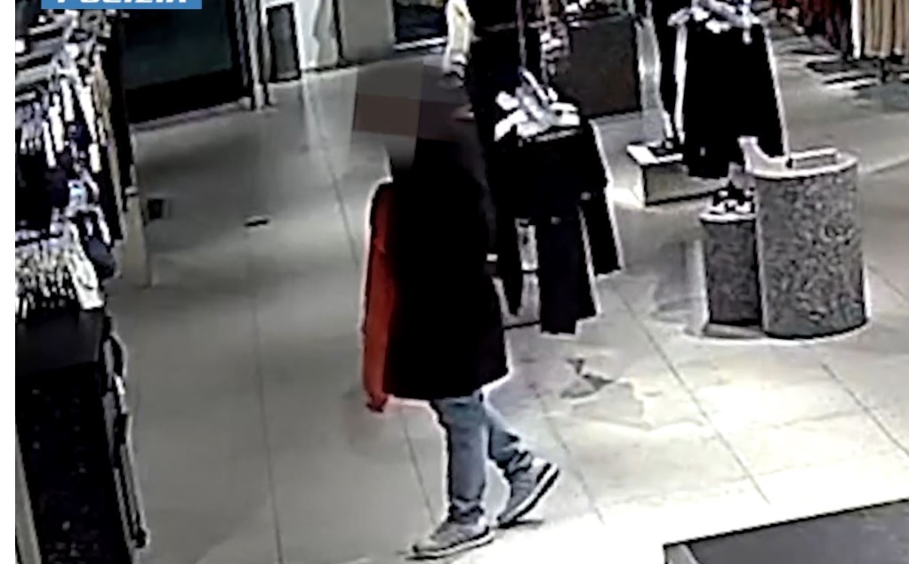 Milano – Furti a raffica nei negozi di corso Buenos Aires. Ecco come rubavano. Tre arresti