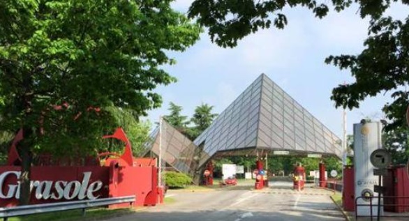 Milano: Carabinieri e Finanza al Centro commerciale – Multe a raffica, per più di 100mila euro. L’intervento