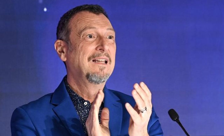 Sanremo, Amadeus: “Sono pronto ad accogliere la protesta dei trattori. So guidare e anche zappare”