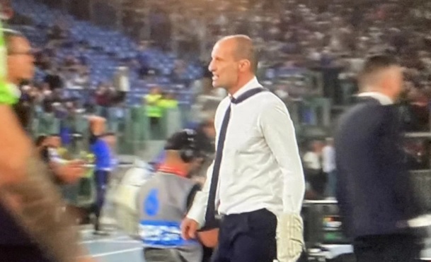 Juve, Allegri licenziato per giusta causa. Ora è ufficiale: inizia la battaglia in Tribunale