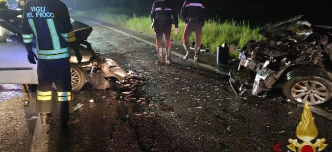 Tremenda tragedia in Lombardia –  Scontro frontale fra auto: muore bimba di 8 anni