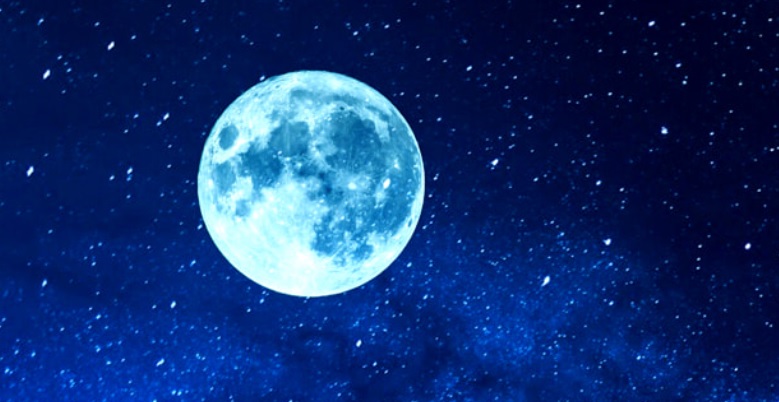 Milano – Stanotte uno spettacolo nel cielo: arriva la Super Luna Blu. A che ora si vedrà