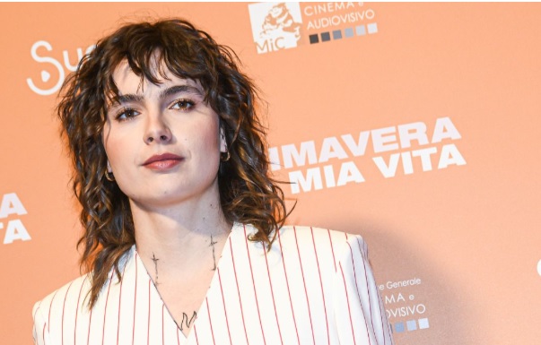 Milano – Anche la cantante Madame vittima dei ladri: le rubano l’auto sotto casa. E lancia un appello: “Aiutatemi”